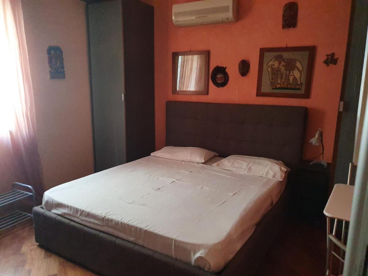 B&B Olania 卡斯特拉玛雷帝斯达比亚 外观 照片